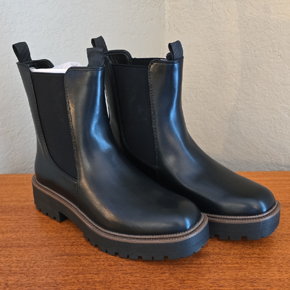 Dream Pairs Women's Black Ankle Booties Size 9.5